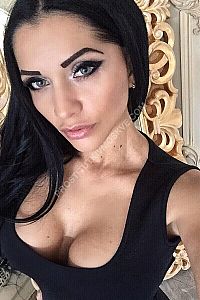 Алёна, метро Спартак