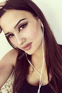 Майя, метро Александровский сад