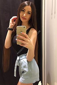 Ника, метро Чистые пруды