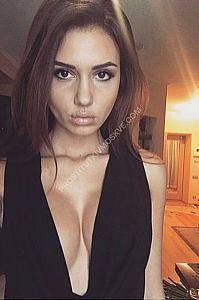 Таня, метро Новоясеневская