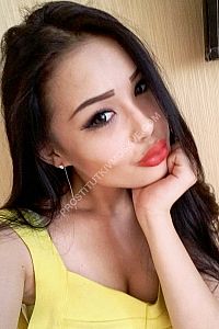 Нина, метро Сокольники
