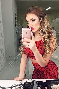 Милана, метро Сходненская