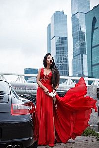 Света, метро Павелецкая