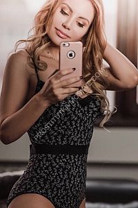 Алла, метро Красногвардейская