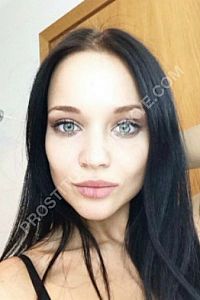Даша, метро Площадь Революции