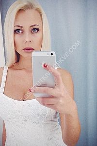 Ирина, метро Менделеевская