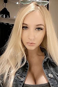 Марина, метро Нагатинская