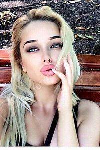 алена, метро Балтийская