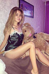 Вика, метро Коммунарка