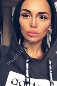 Диана, метро Комсомольская