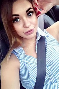 Юля, метро Варшавская