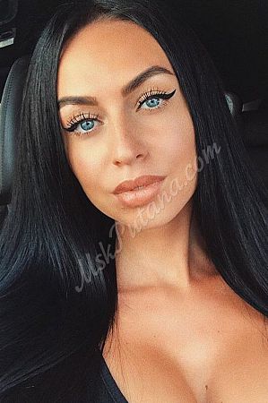 Юлия, метро Студенческая