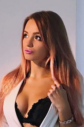 Марина, метро Царицыно
