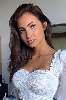 Полина, метро Марксистская