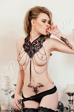 Юлия, метро Кожуховская