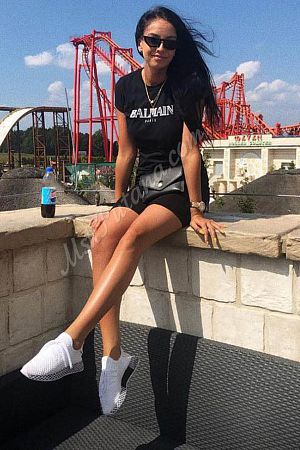 Анастасия, метро Киевская