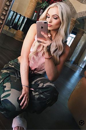 Полина, метро Филёвский парк