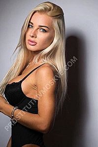 Камила, метро Измайлово