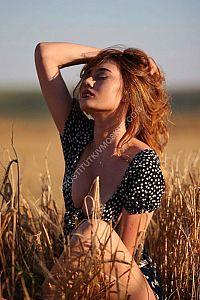 полина, метро Курская