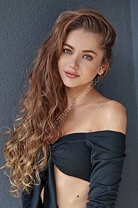 Алина, метро Печатники