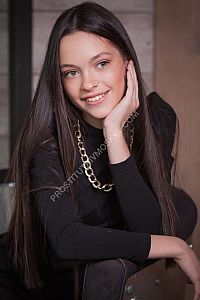 Анна, метро Новослободская