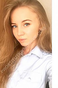 Анна, метро Достоевская