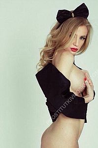 Алина, метро Алма-Атинская