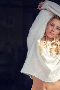Ника, метро Академическая